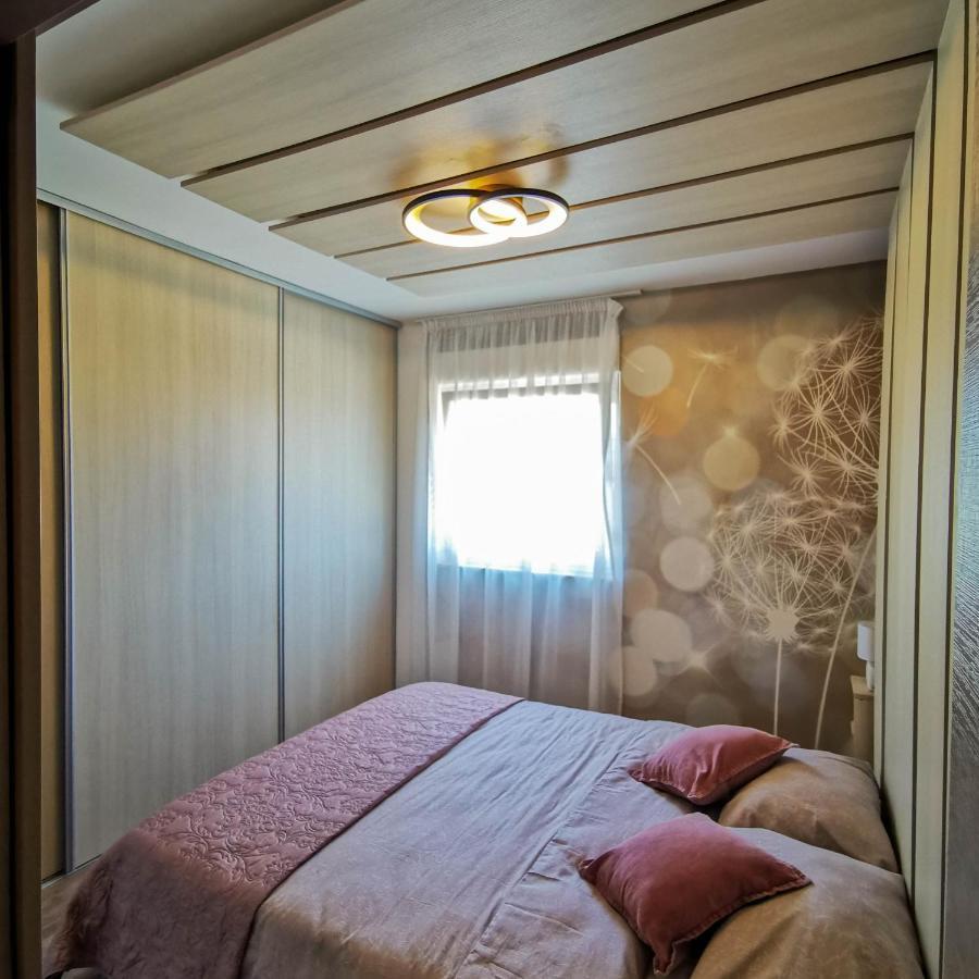 Apartment Ližnjan מראה חיצוני תמונה